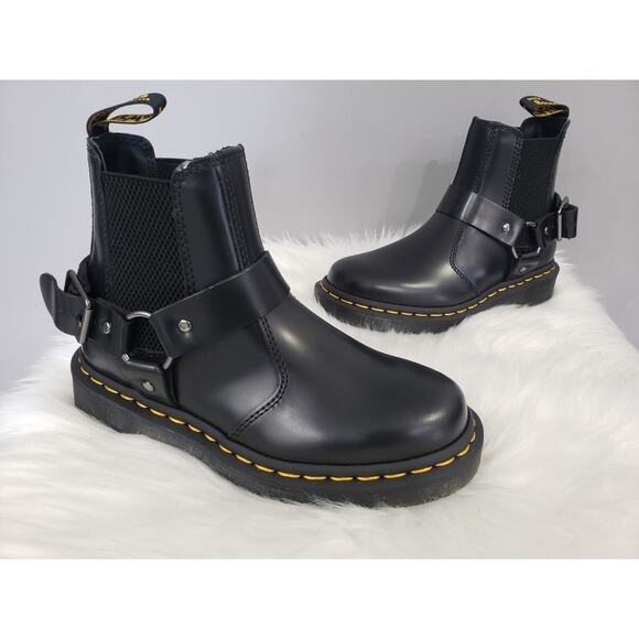 DR. MARTENS WINCOX SMOOTH LEATHER BUCKLE BOOTS - EUR 36, US Men's 4, Women's 5 - Picture 1 of 8